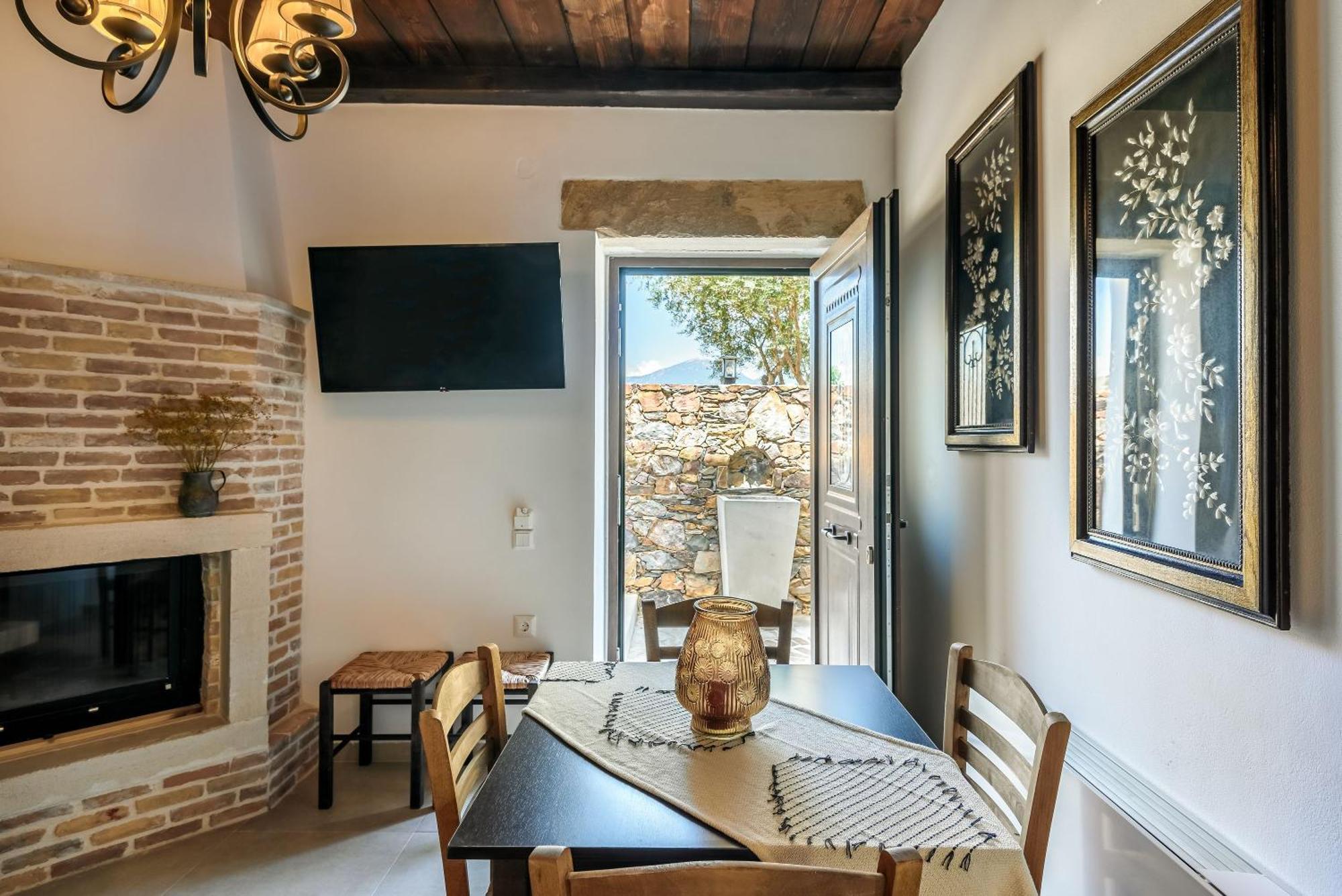 Minos Country Living Apartments Agriles Экстерьер фото