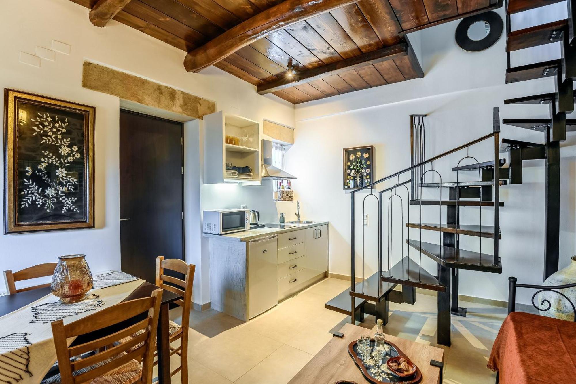 Minos Country Living Apartments Agriles Экстерьер фото