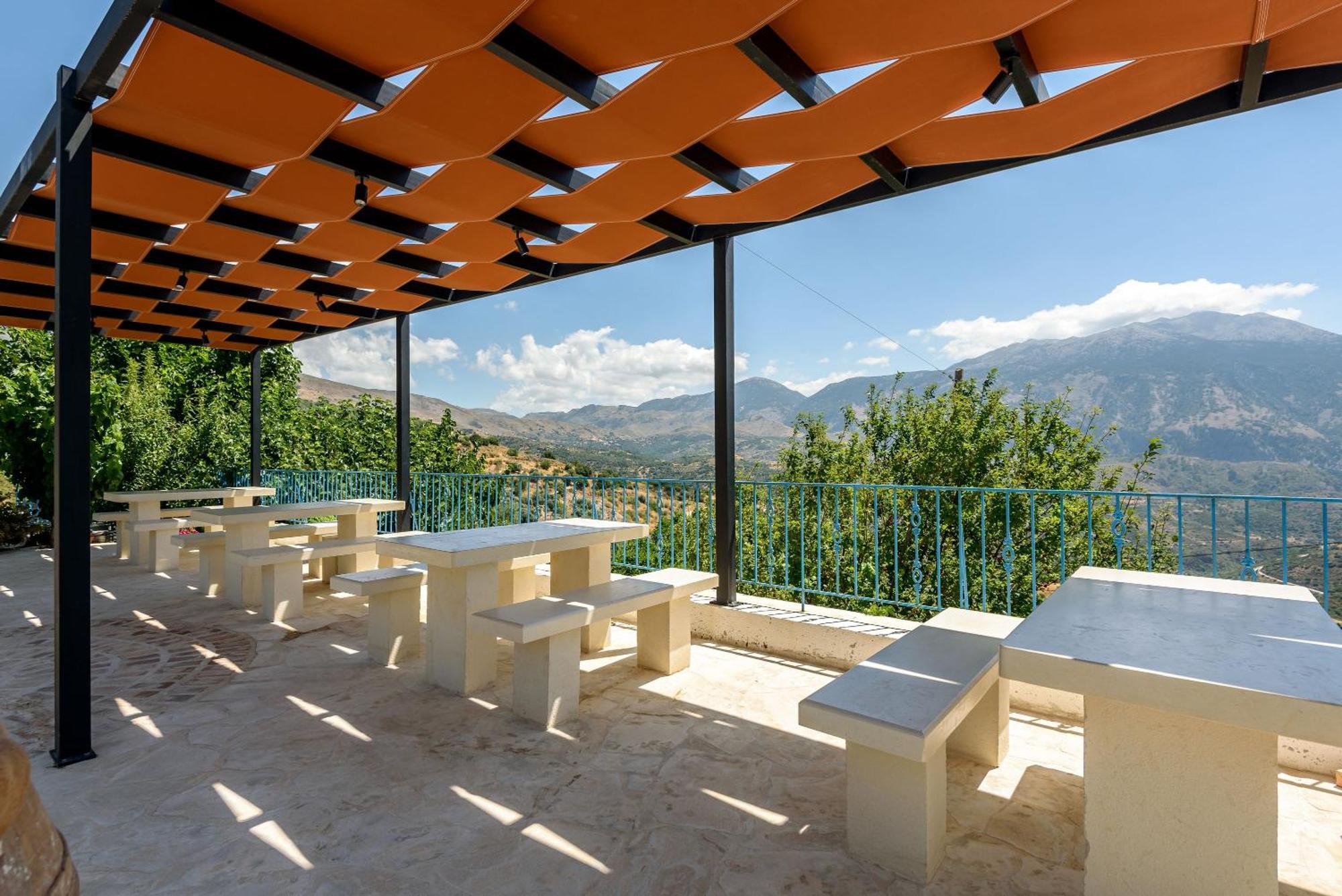 Minos Country Living Apartments Agriles Экстерьер фото